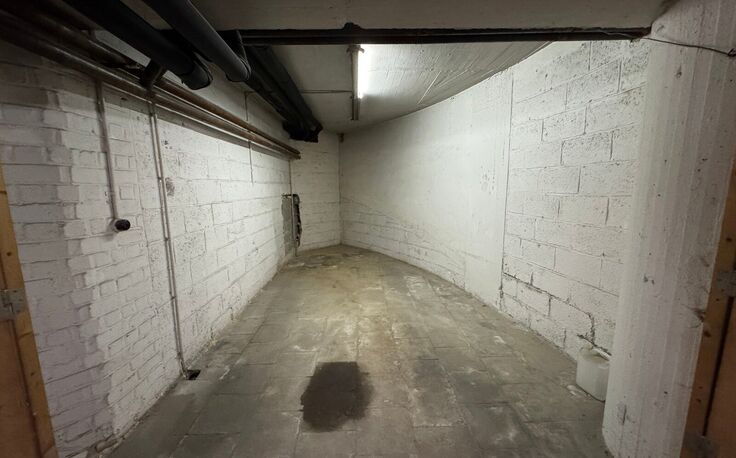 Garage (ferme) &agrave; vendre &agrave; Anderlecht