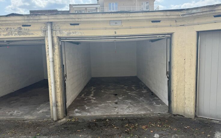 Garage (ferme) à vendre à Vorst