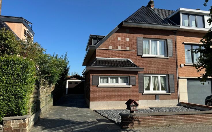 Maison unifamiliale à vendre à Sint-Pieters-Leeuw