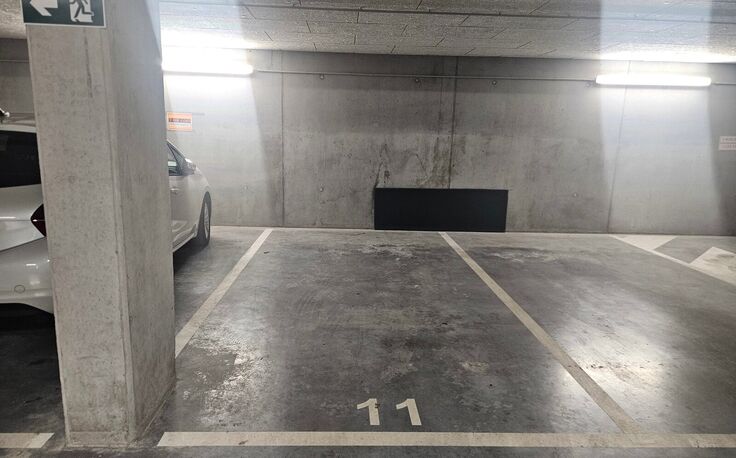 Parking intérieur à louer à Sint-Pieters-Leeuw