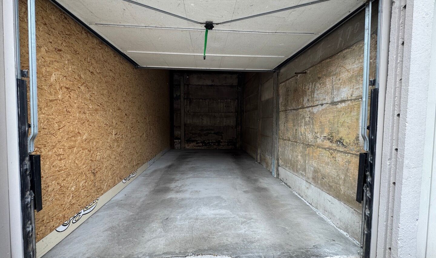 Garage (ferme) &agrave; louer &agrave; Sint-Pieters-Leeuw