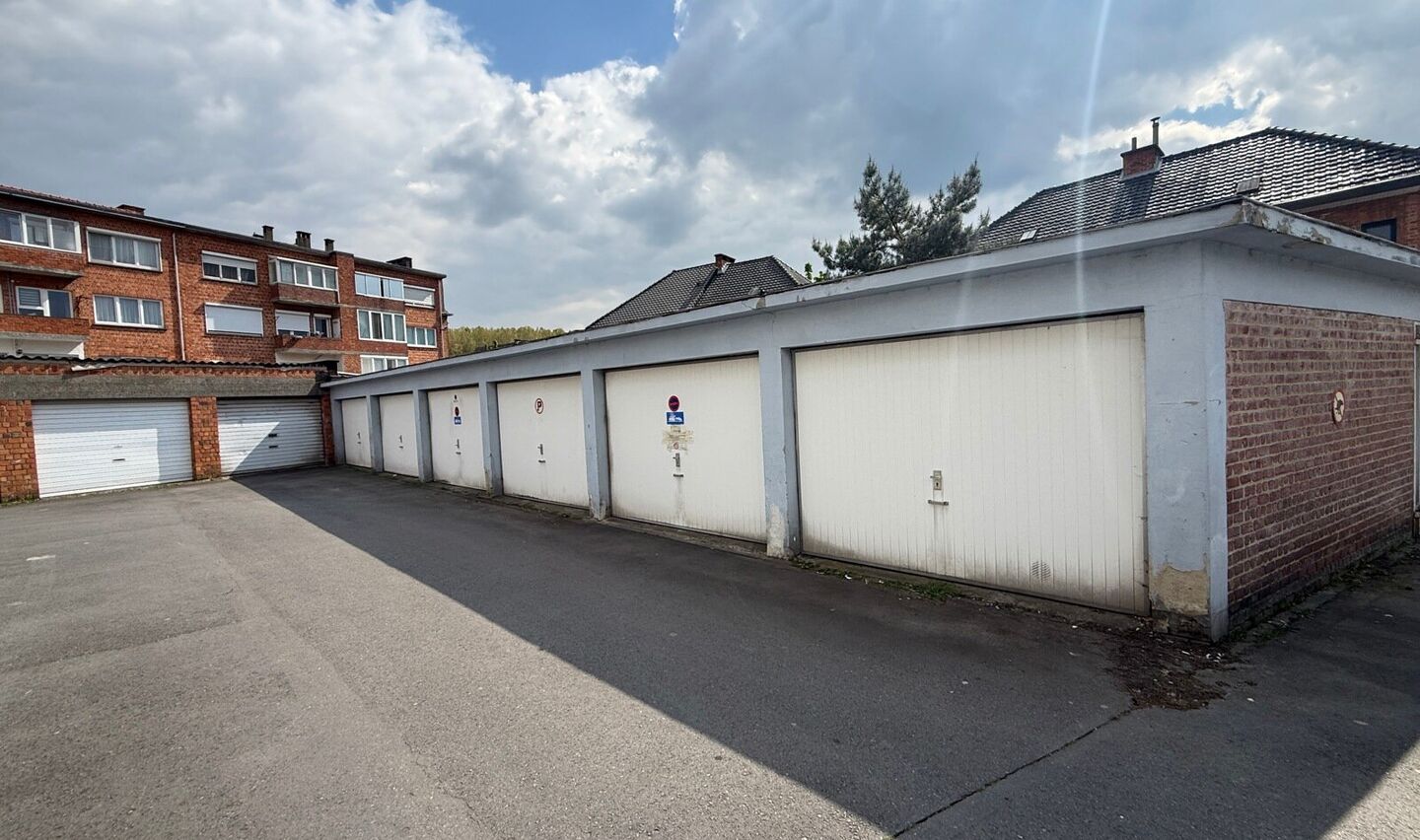 Garage (ferme) &agrave; vendre &agrave; Sint-Pieters-Leeuw Ruisbroek