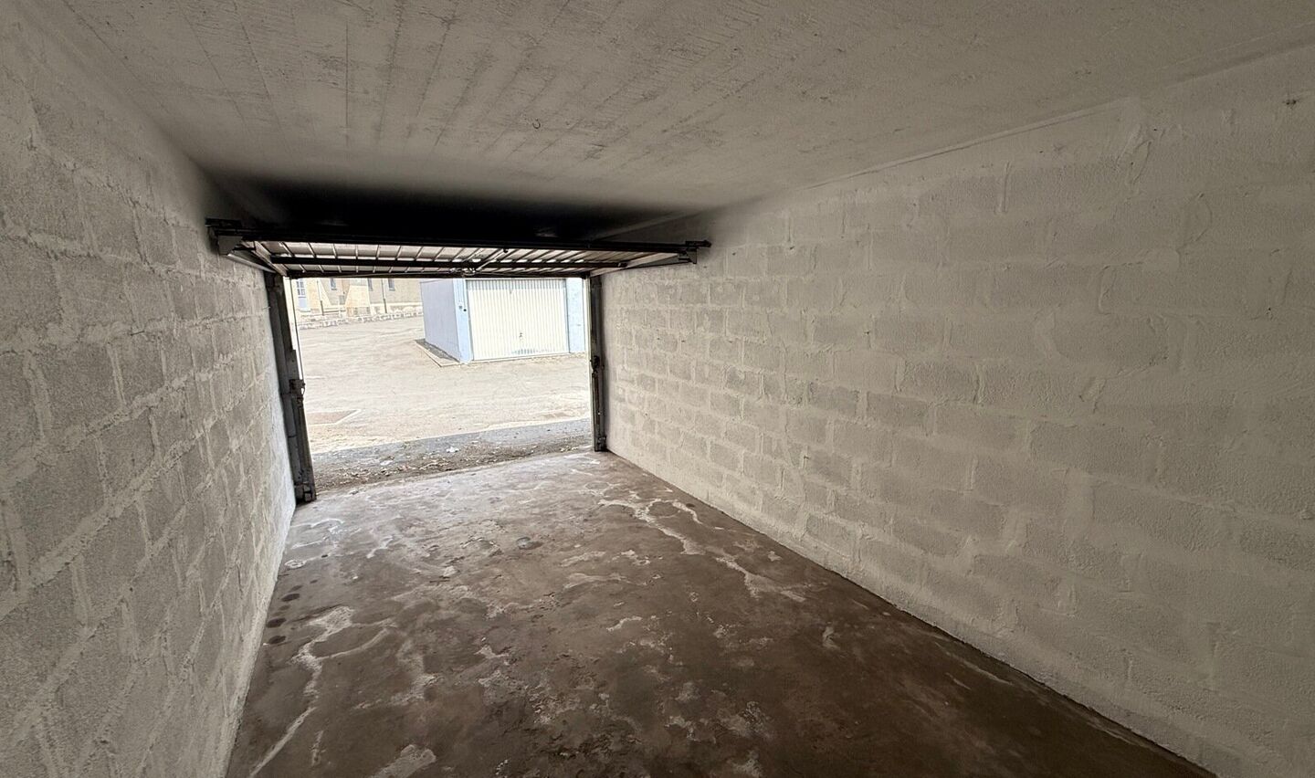 Garage (ferme) à vendre à Vorst