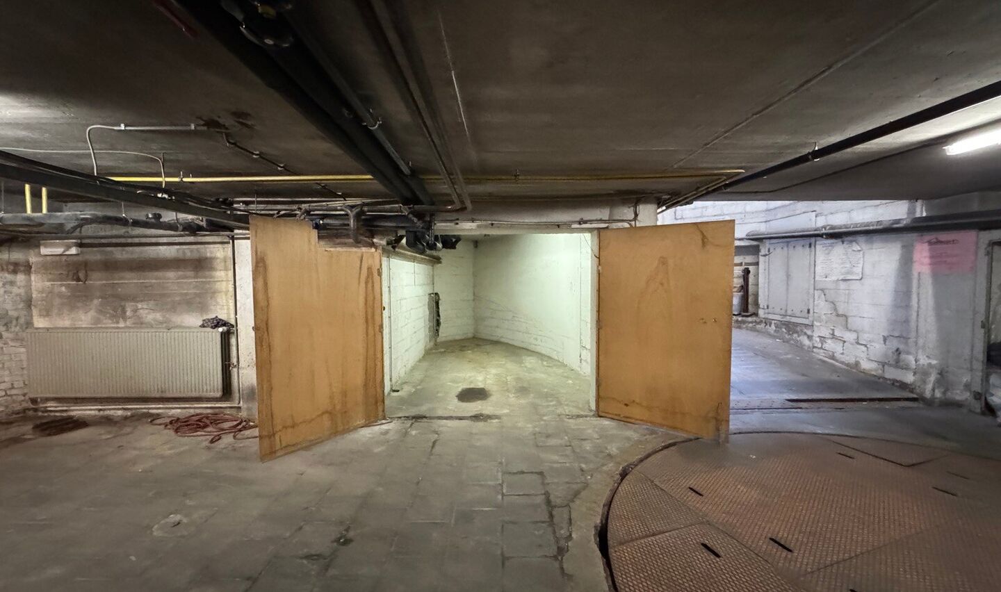 Gesloten garagebox te koop in Anderlecht