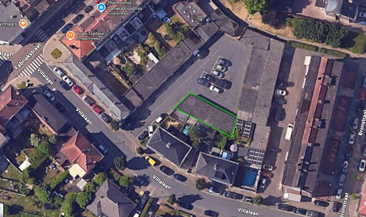 Gesloten garagebox te koop in Sint-Pieters-Leeuw Ruisbroek