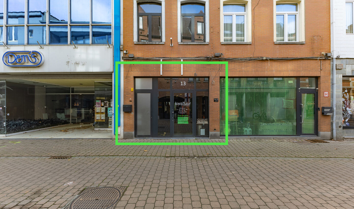 Individuele handelszaak te huur in Halle