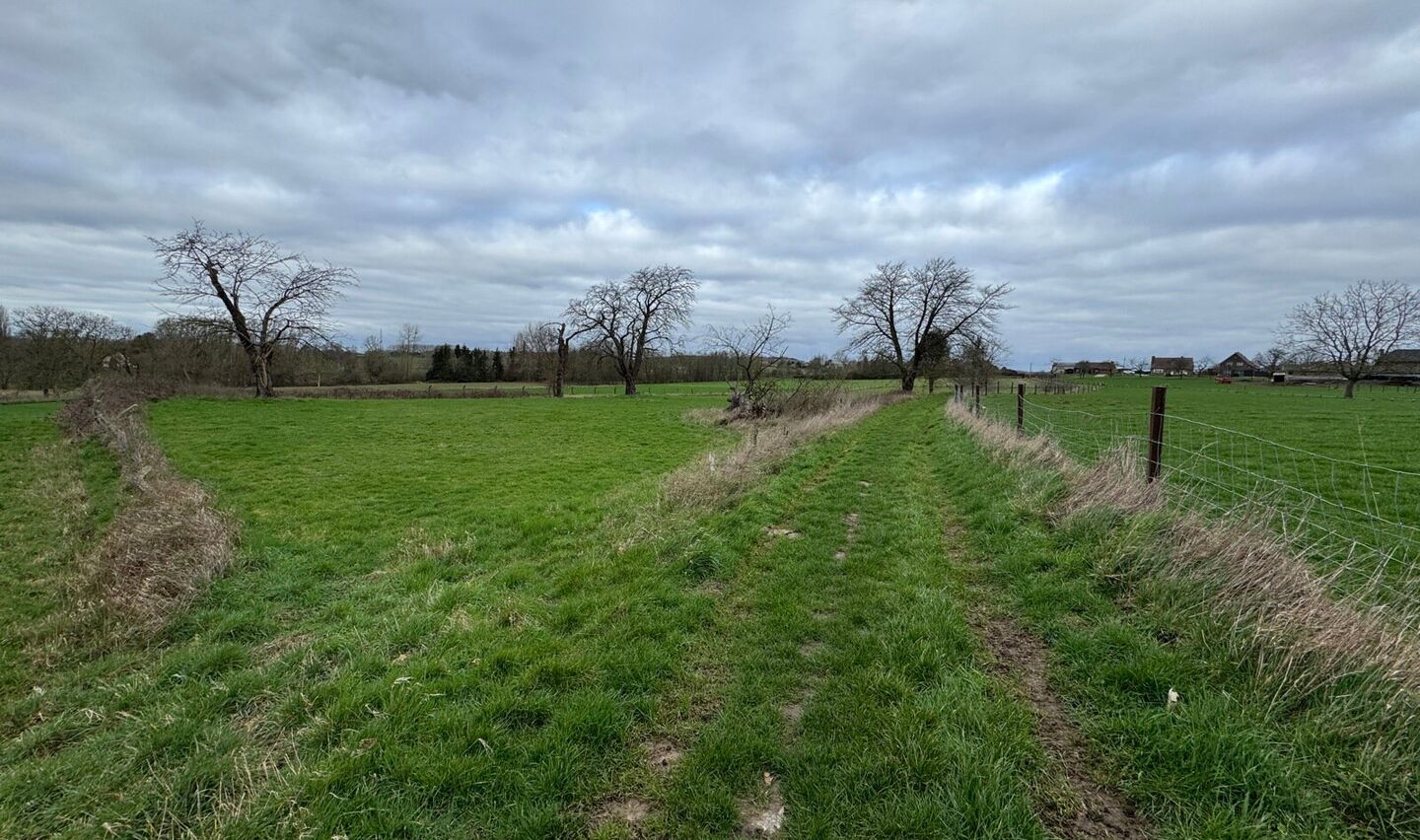 Landbouwgrond te koop in Sint-Pieters-Leeuw