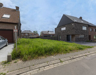 Bouwgrond te koop in Halle Lembeek