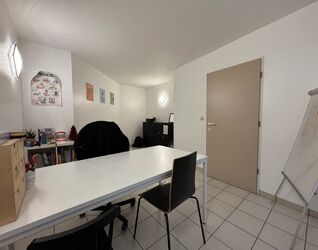 Bureaux &agrave; louer &agrave; Sint-Pieters-Leeuw