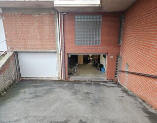 Garage + berging te koop in Sint-Pieters-Leeuw