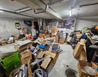 Garage + berging te koop in Sint-Pieters-Leeuw