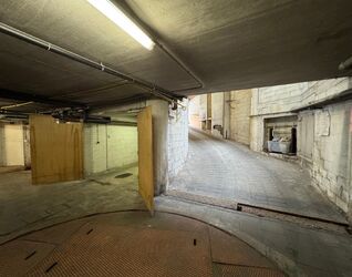 Garage (ferme) &agrave; vendre &agrave; Anderlecht