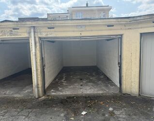 Garage (ferme) à vendre à Vorst