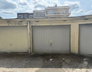 Garage (ferme) à vendre à Vorst