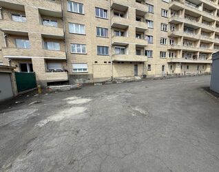 Gesloten garagebox te koop in Vorst