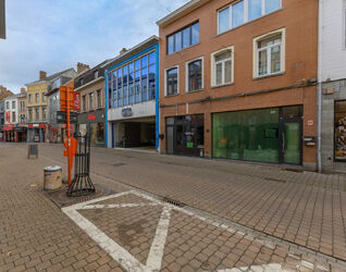 Individuele handelszaak te huur in Halle
